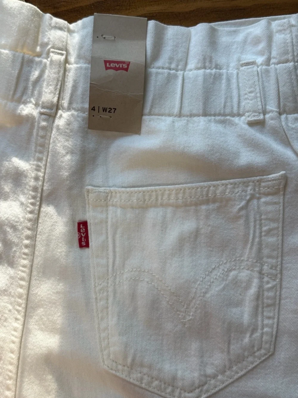 Levi's White High-Waist Paperbag Shorts - Picture 4 of 8
